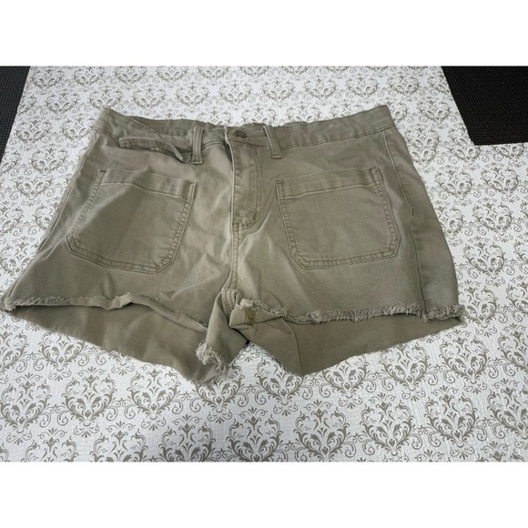 Judy Blue Shorts Women's 31 Olive Green Raw Hem Mid Rise JB1571-SF Front Pockets - Picture 1 of 7